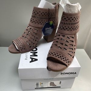 NEW IN BOX: Sonoma Block Heel Ankle Booties/Sandals-Size 6